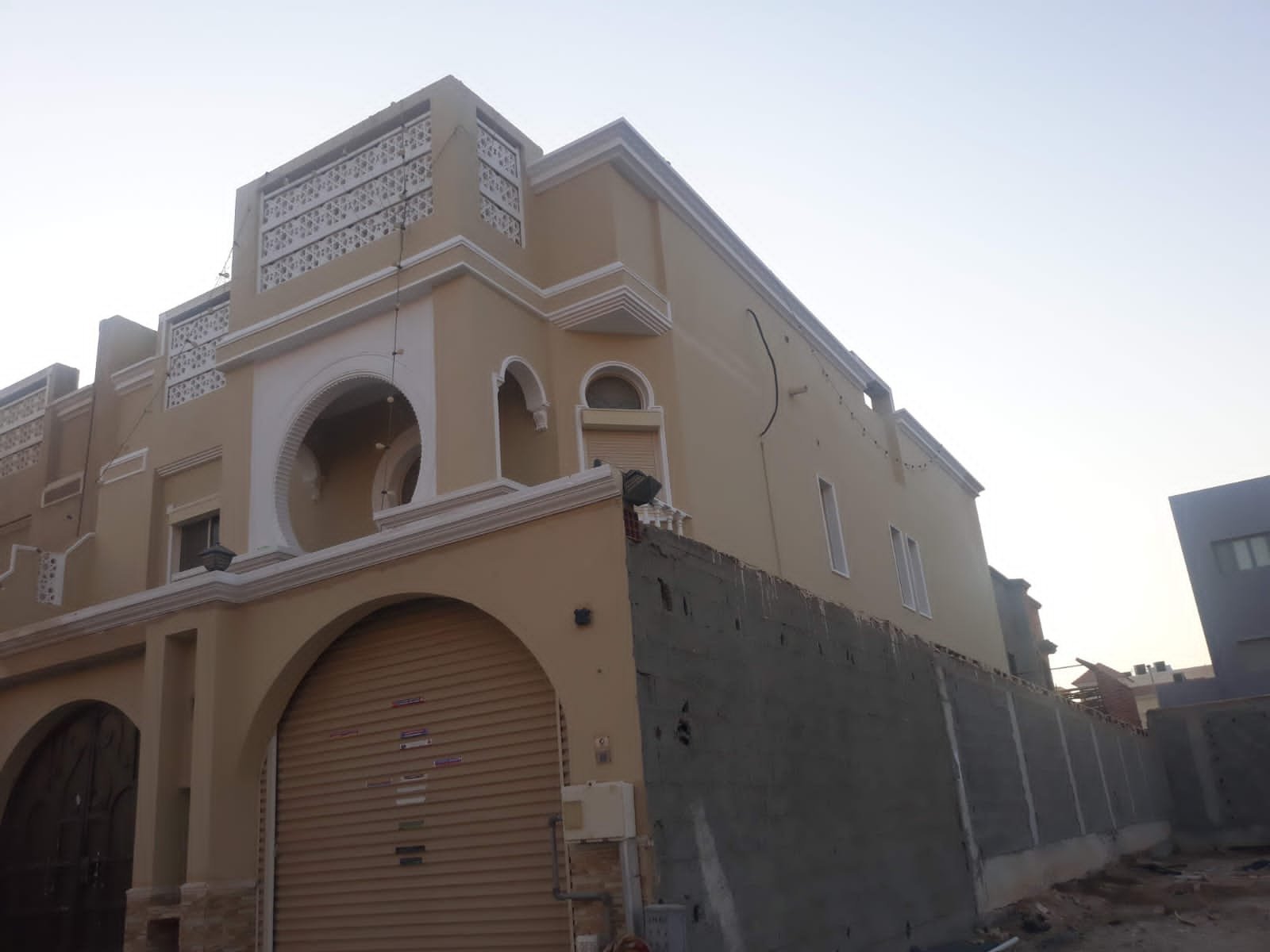 معلم دهانات الرياض